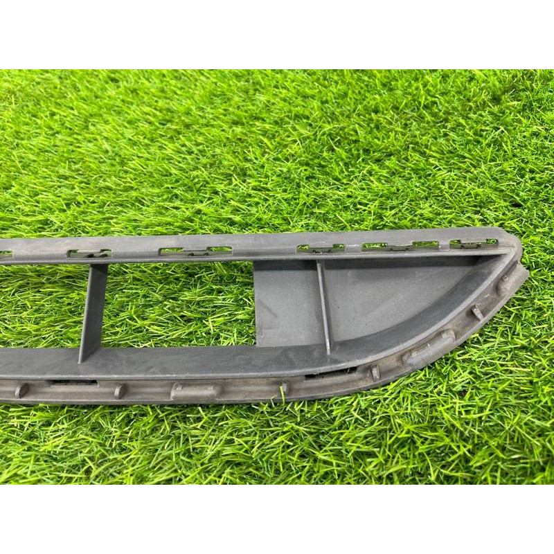 Решетка бампера (кузов и элементы) Volkswagen Touareg NF 2013 3.0 TDI CRCA 7P68536739B9