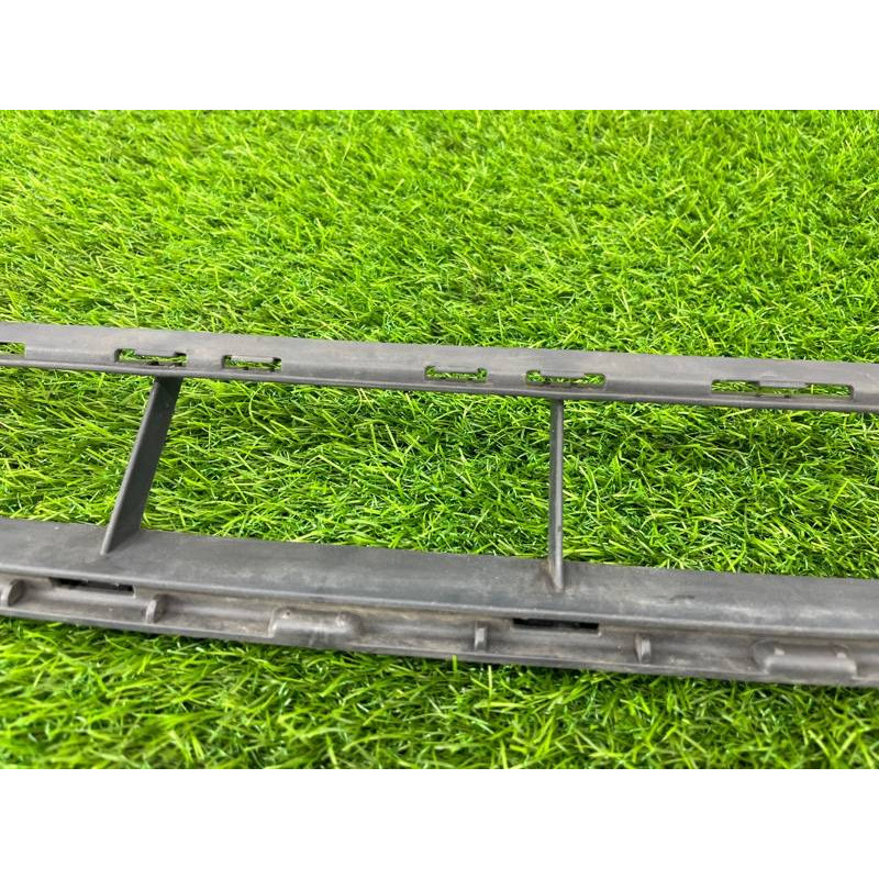 Решетка бампера (кузов и элементы) Volkswagen Touareg NF 2013 3.0 TDI CRCA 7P68536739B9