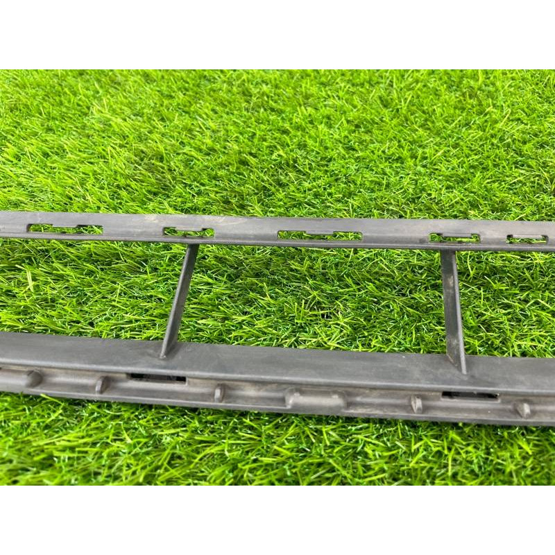 Решетка бампера (кузов и элементы) Volkswagen Touareg NF 2013 3.0 TDI CRCA 7P68536739B9