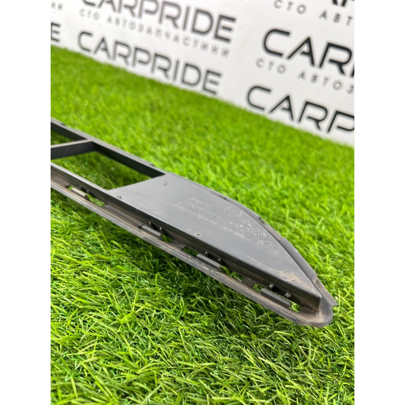 Решетка бампера (кузов и элементы) Volkswagen Touareg NF 2013 3.0 TDI CRCA 7P68536739B9