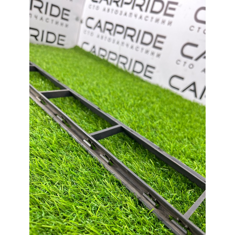 Решетка бампера (кузов и элементы) Volkswagen Touareg NF 2013 3.0 TDI CRCA 7P68536739B9