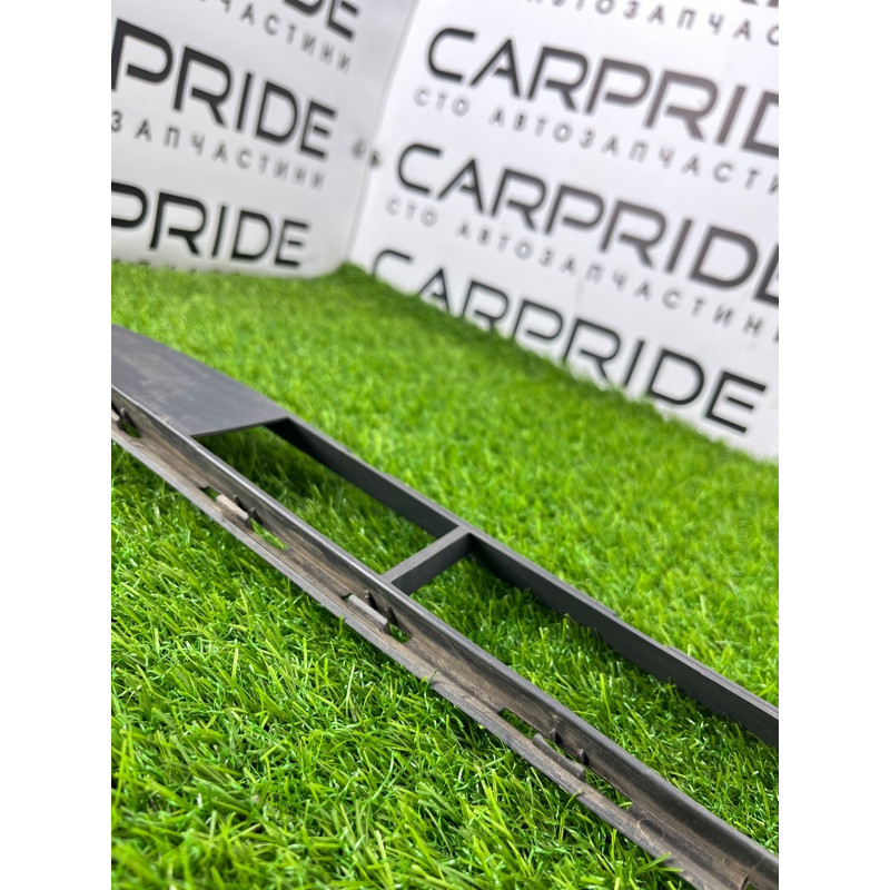 Решетка бампера (кузов и элементы) Volkswagen Touareg NF 2013 3.0 TDI CRCA 7P68536739B9