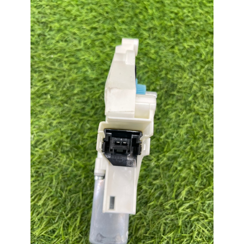 Мотор стеклоподъемника (электрика) Volkswagen Touareg NF 2013 3.0 TDI CRCA 8K0959801B