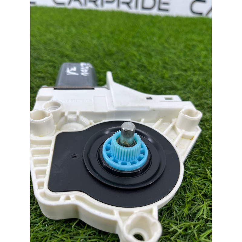 Мотор стеклоподъемника (электрика) Volkswagen Touareg NF 2013 3.0 TDI CRCA 8K0959801B