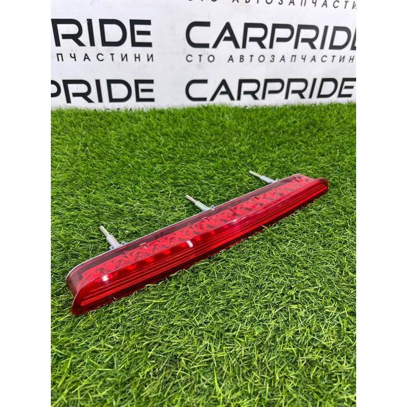 Повторювач стоп-сигналу (оптика - оптика) BMW 3-series E93 2010 3.0 N52 63257162309