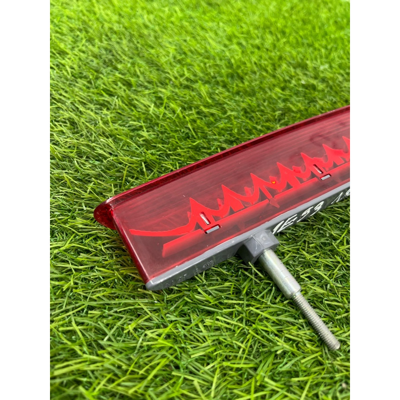 Повторювач стоп-сигналу (оптика - оптика) BMW 3-series E93 2010 3.0 N52 63257162309