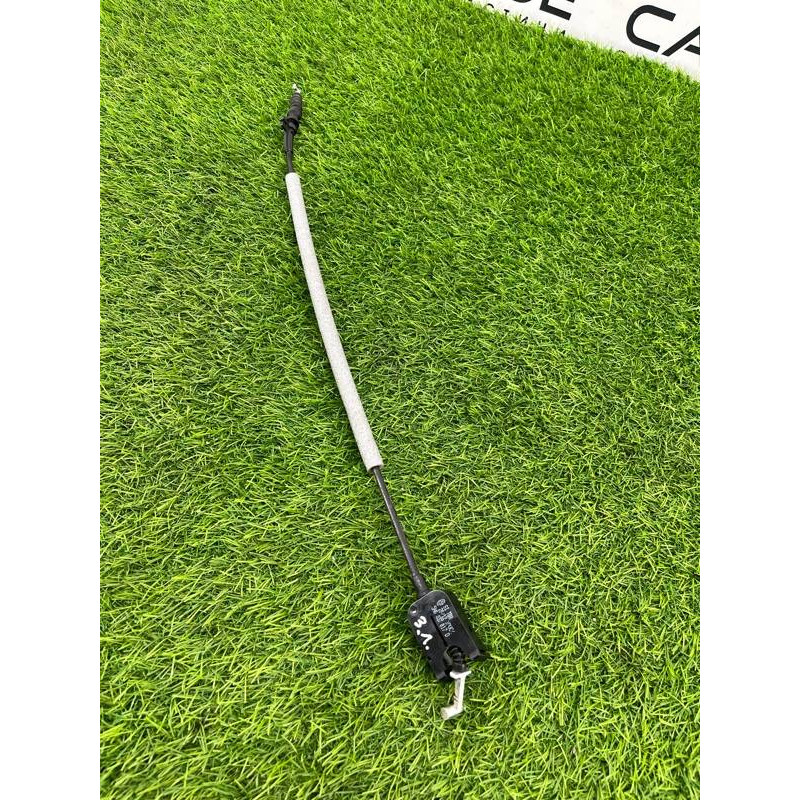 Трос замка двери (кузов и элементы) Volkswagen Touareg NF 2013 3.0 TDI CRCA 5N0837017D