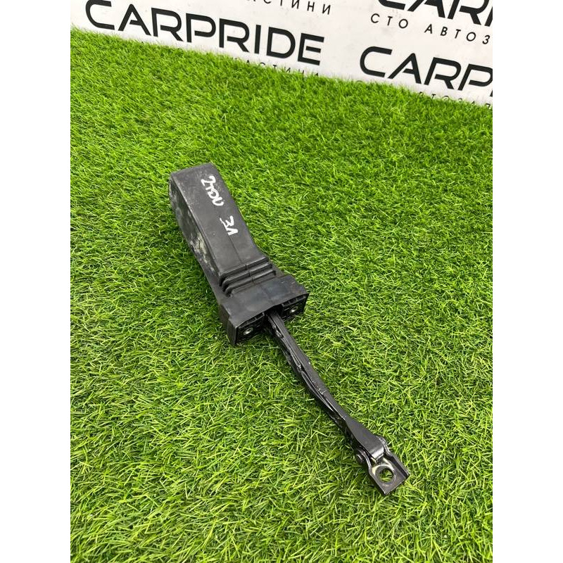 Ограничитель двери (кузов и элементы) Volkswagen Touareg NF 2013 3.0 TDI CRCA 7P0839249C