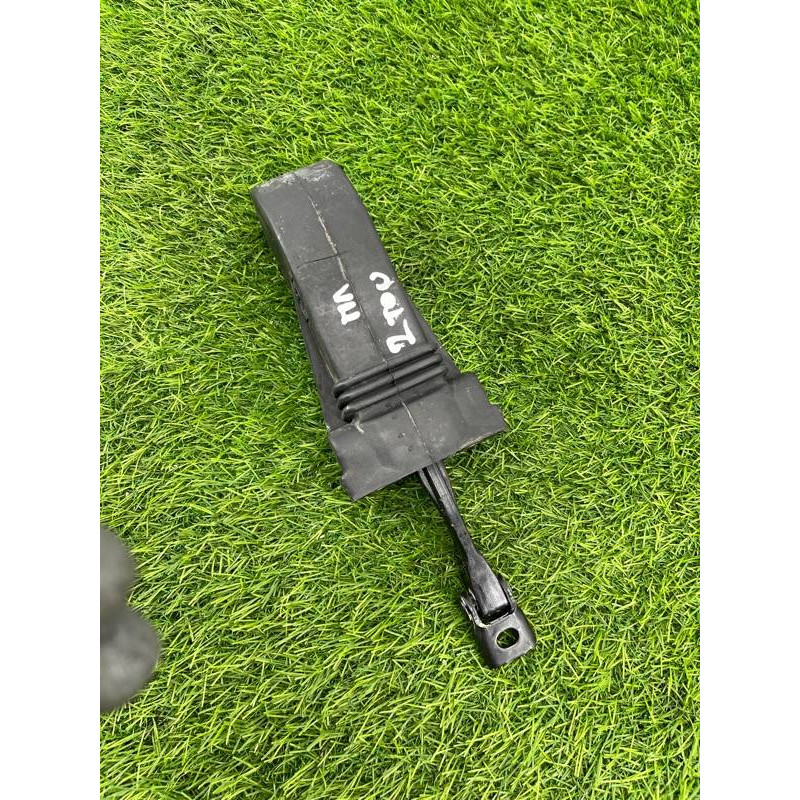 Ограничитель двери (кузов и элементы) Volkswagen Touareg NF 2013 3.0 TDI CRCA 7P0837249B