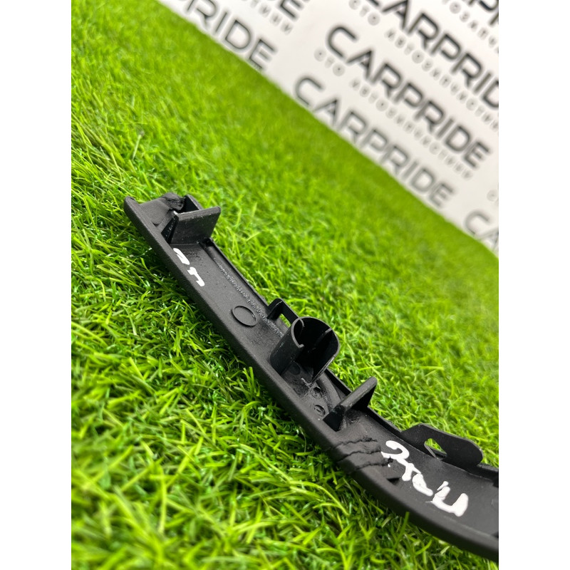 Декоративная накладка карты двери (салон) Volkswagen Touareg NF 2013 3.0 TDI CRCA 7p6867372a