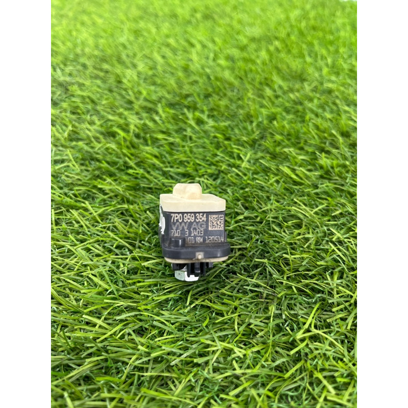 Датчик удара (электрика / датчики) Volkswagen Touareg NF 2013 3.0 TDI CRCA 7p0959354