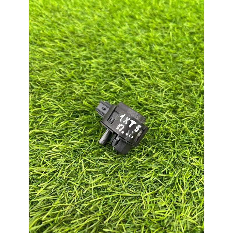 Датчик удара (электрика / датчики) Cadillac Xt5 1 2016 3.6 13583355