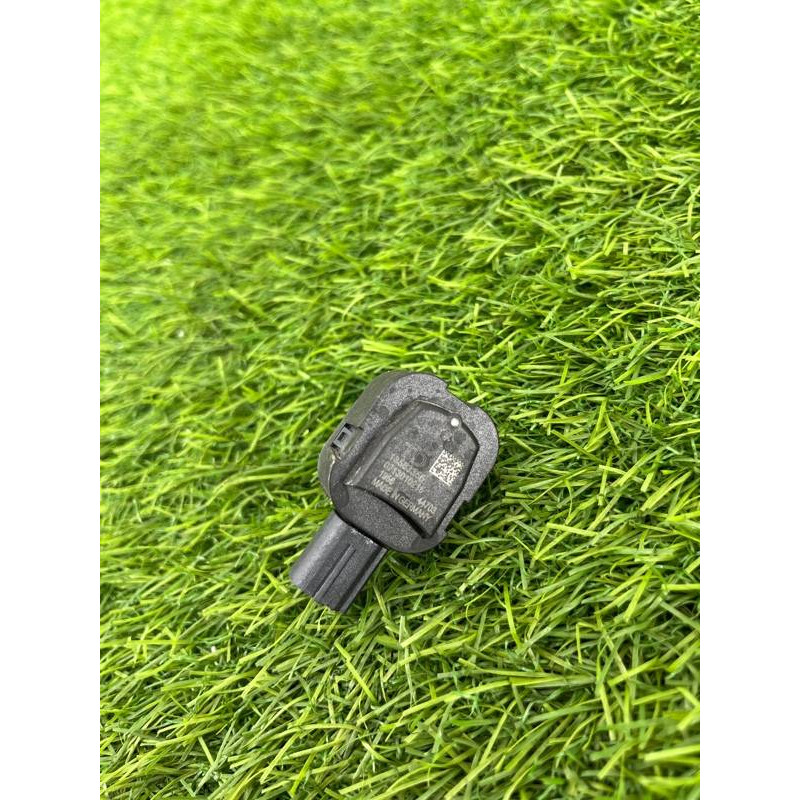 Датчик удара (электрика / датчики) Cadillac Xt5 1 2016 3.6 13583355