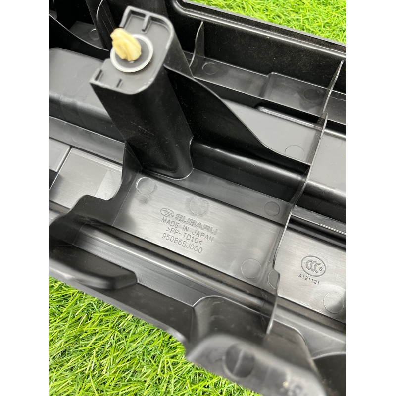Кріплення заднього сидіння (салон) Subaru Forester SK 2019 2.5 95086sj000