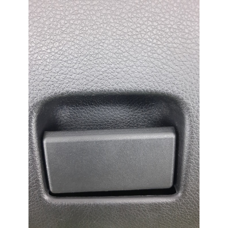 Бардачок (салон) Nissan Rogue T32 2020 2.5 685106fk0a