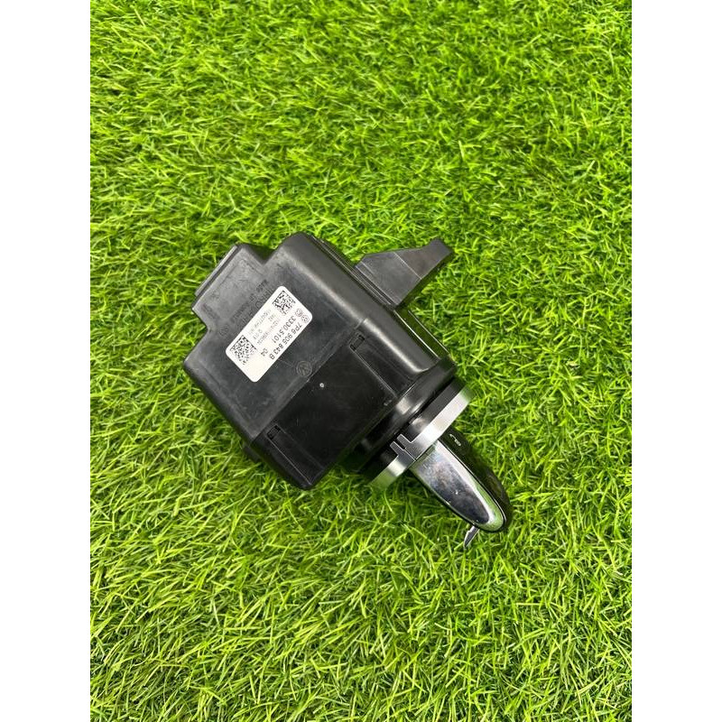 Замок зажигания (электрика) Volkswagen Touareg NF 2013 3.0 TDI CRCA 7P6905843DGGO