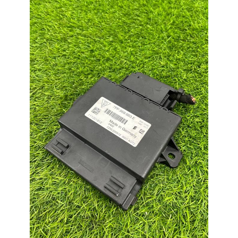 Стабилизатор напряжения (электрика / блоки управления) Volkswagen Touareg NF 2013 3.0 TDI CRCA 7PP959663E