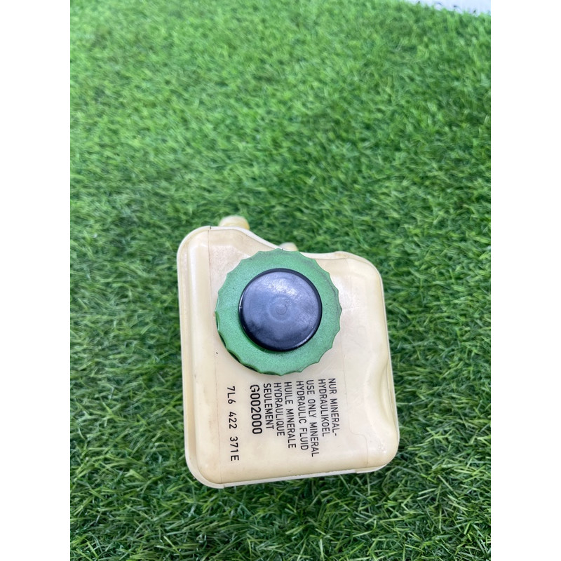 Бачок гидроусилителя (рулевое управление) Volkswagen Touareg NF 2013 3.0 TDI CRCA 7L6422371E