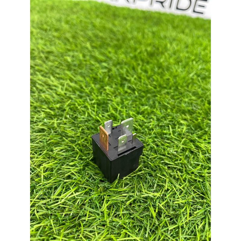 Реле (электрика) Volkswagen Touareg NF 2013 3.0 TDI CRCA 3d0951253a