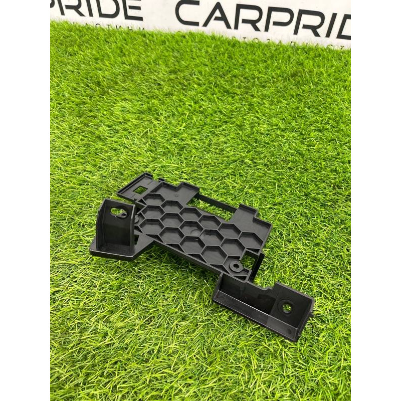 Кронштейн блока управления (кузов и элементы) Volkswagen Touareg NF 2013 3.0 TDI CRCA 7p0907333