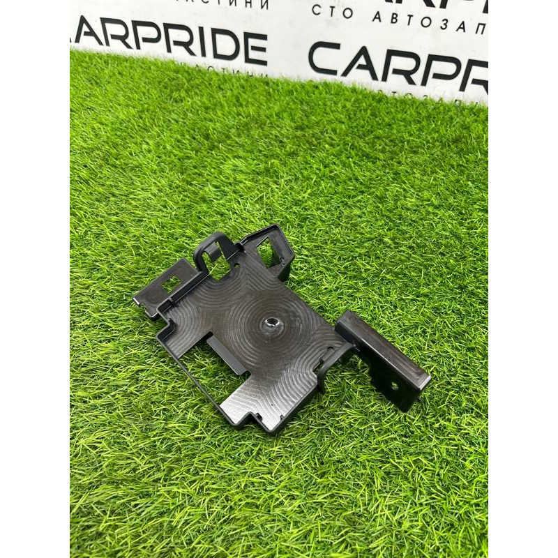 Кронштейн блока управления (кузов и элементы) Volkswagen Touareg NF 2013 3.0 TDI CRCA 7p0907333