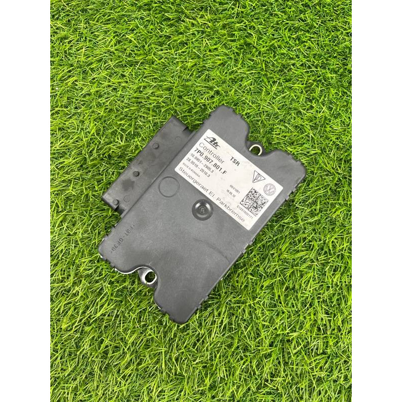 Блок управления стояночным тормозом (электрика / блоки управления) Volkswagen Touareg NF 2013 3.0 TDI CRCA 7P0907801F