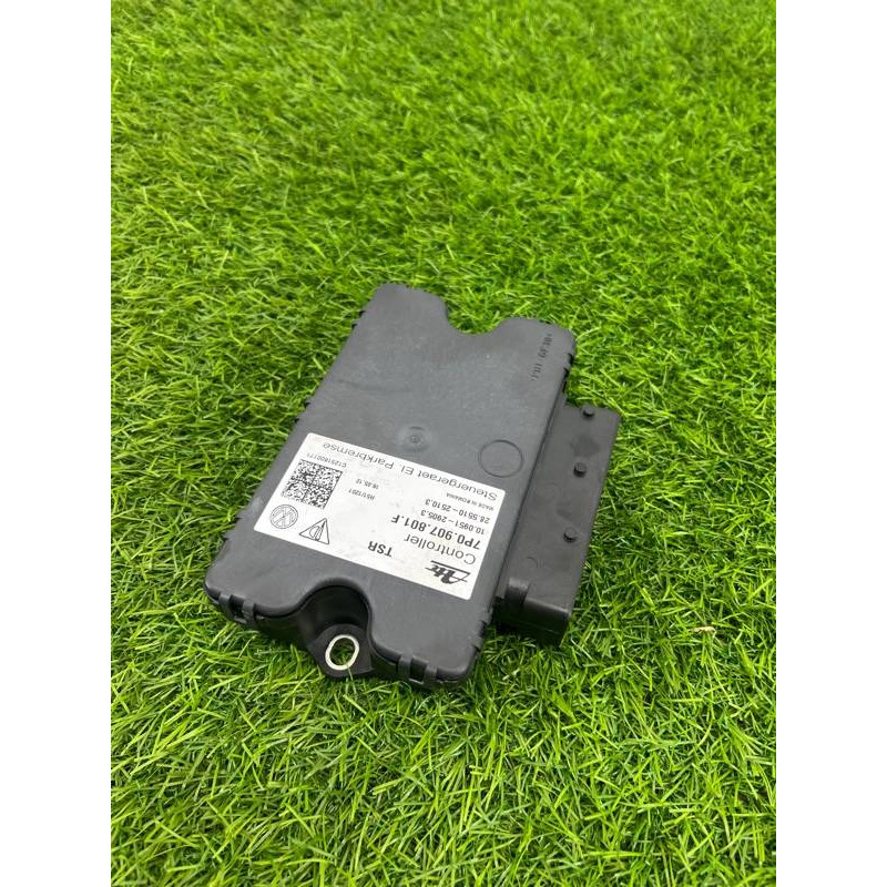 Блок управления стояночным тормозом (электрика / блоки управления) Volkswagen Touareg NF 2013 3.0 TDI CRCA 7P0907801F