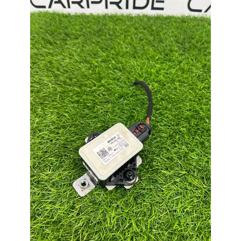 Датчик поперечного ускорения (ESP) (электрика / датчики) Volkswagen Touareg NF 2013 3.0 TDI CRCA 7p6907658