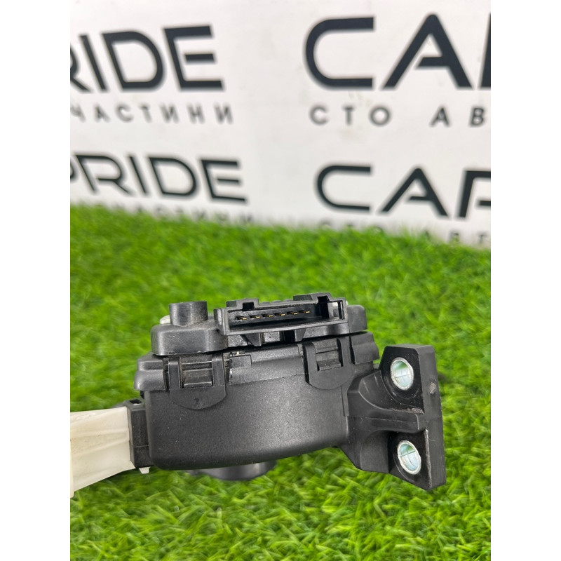 Педаль газа (электрика двигателя) Volkswagen Touareg NF 2013 3.0 TDI CRCA 7l0723507e