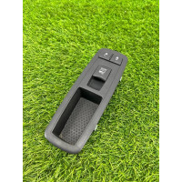 Кнопка склопідйомника