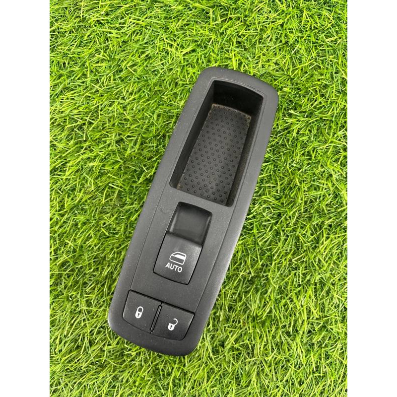 Кнопка стеклоподъемника (электрика / кнопки) Jeep Cherokee Trailhawk 2014 2.4 68141892aa