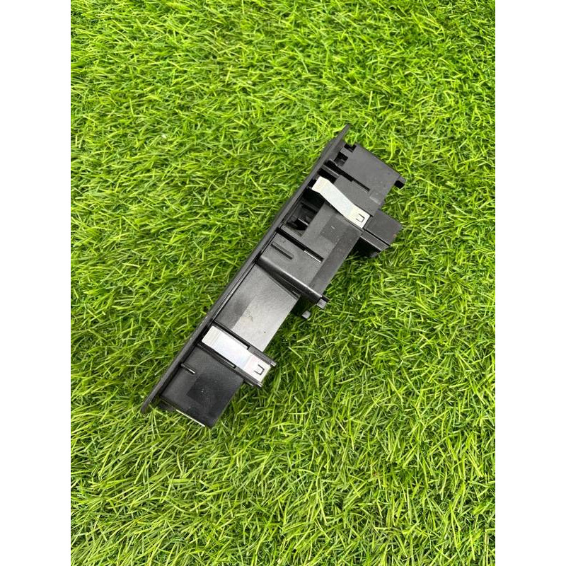 Кнопка стеклоподъемника (электрика / кнопки) Jeep Cherokee Trailhawk 2014 2.4 68141892aa