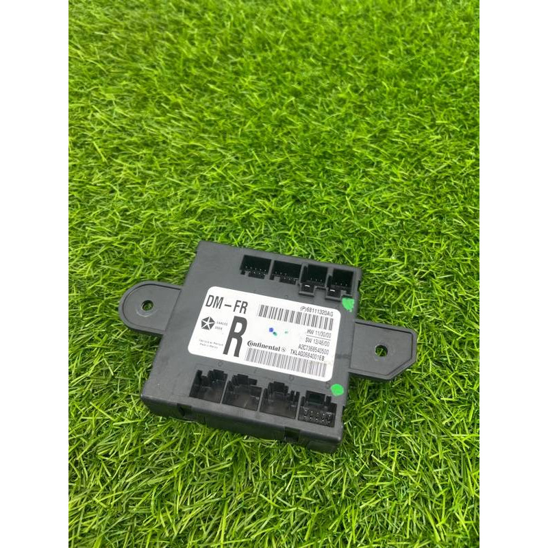 Блок управления дверьми (электрика / блок управления) Jeep Cherokee Trailhawk 2014 2.4 68111320ag