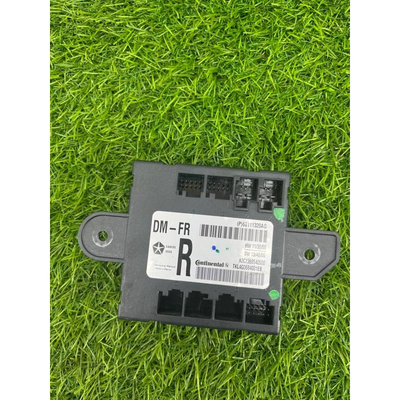 Блок управления дверьми (электрика / блок управления) Jeep Cherokee Trailhawk 2014 2.4 68111320ag