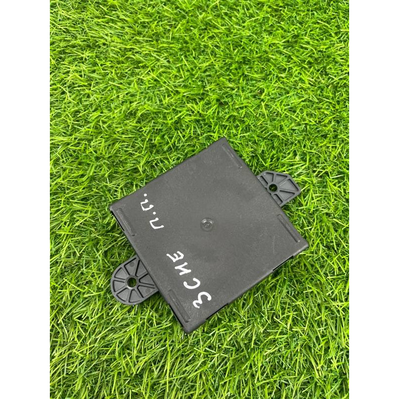 Блок управления дверьми (электрика / блок управления) Jeep Cherokee Trailhawk 2014 2.4 68111320ag