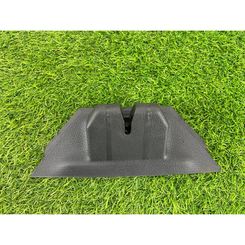 Накладка замка крышки багажника (салон) Volkswagen Touareg NF 2013 3.0 TDI CRCA 7P6827520B82V