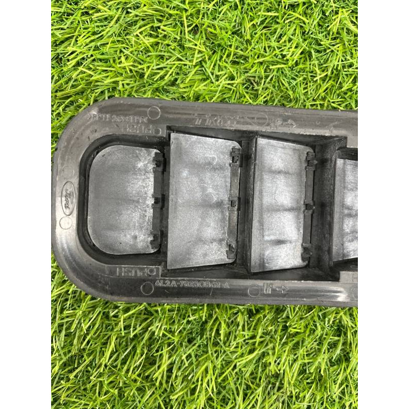 Клапан вентиляции салона (кузов и элементы) Ford Ecosport B515 2018 1.0L 6L2Z78280B62A