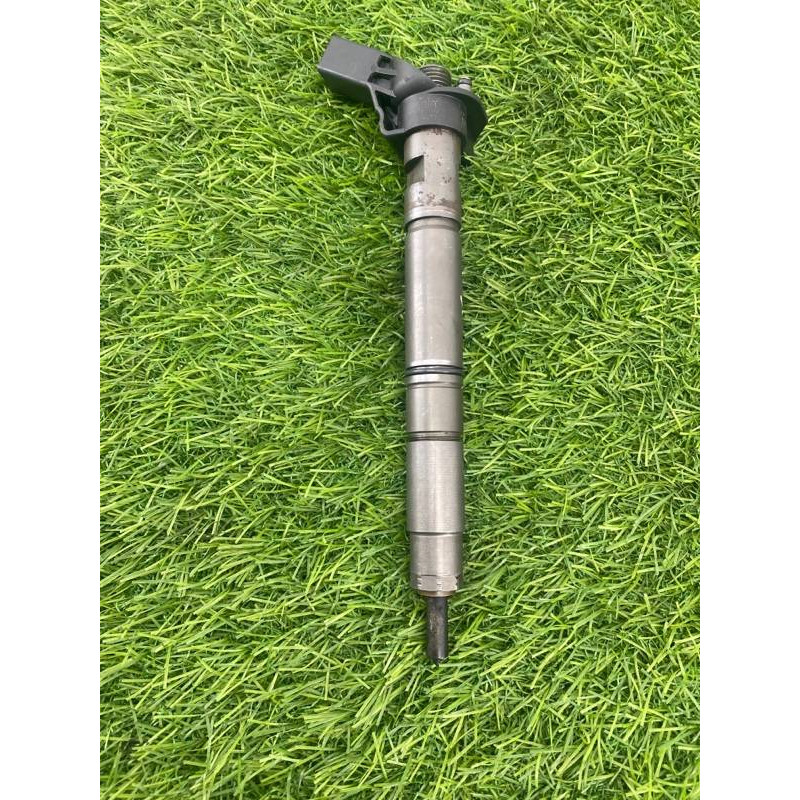 Форсунка топливная (топливная система) Volkswagen Touareg NF 2013 3.0 TDI CRCA 059130277EJ