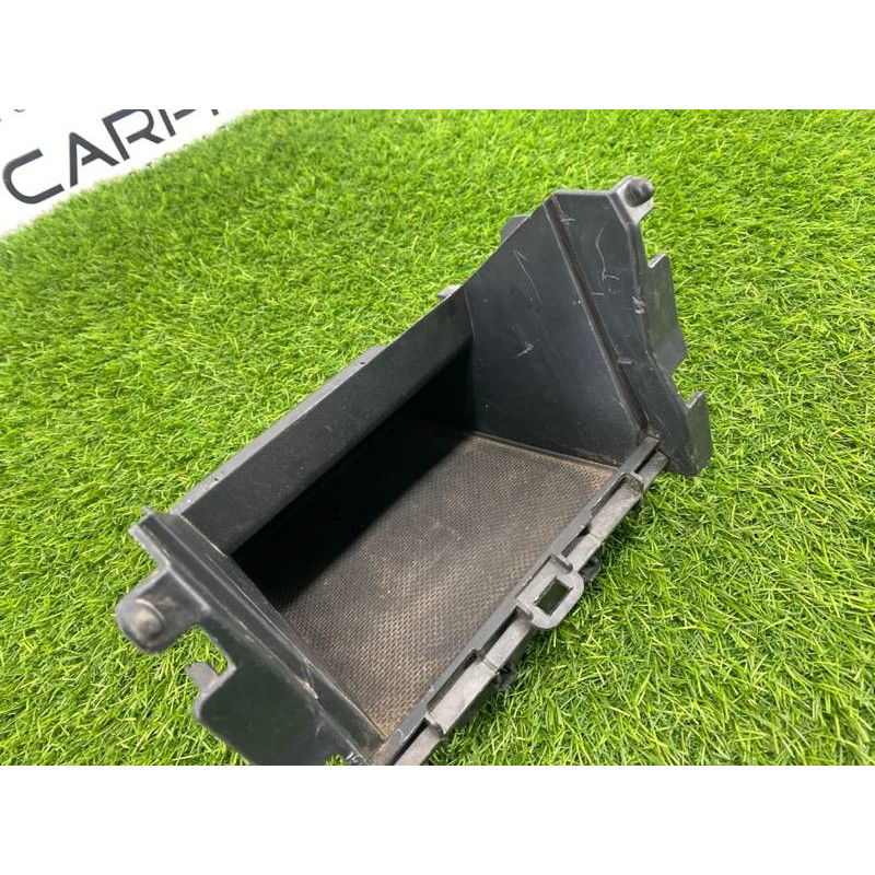Бардачок центральной консоли (салон) Subaru Forester SJ 66273sg010