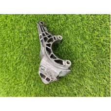 Кронштейн насоса гидроусилителя