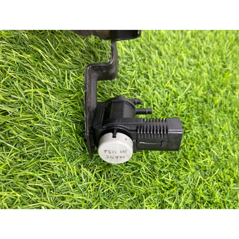 Вакуумный клапан (двигатель и элементы) Volkswagen Touareg NF 2013 3.0 TDI CRCA 1K0906283A