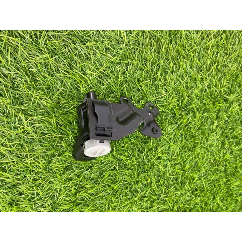 Вакуумный клапан (двигатель и элементы) Volkswagen Touareg NF 2013 3.0 TDI CRCA 1K0906283A