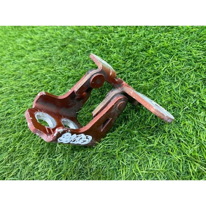 Петля двери (кузов и элементы) Dodge Journey SXT 2014 3.6 5067940AC