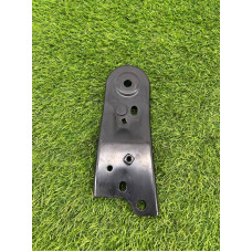 Кронштейн подрамника