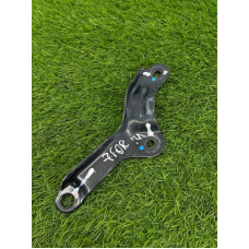 Крепление рулевой рейки