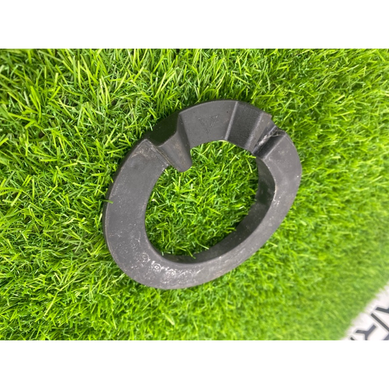 Проставка под пружину (подвеска) Volkswagen Touareg NF 2013 3.0 TDI CRCA 7P0411177