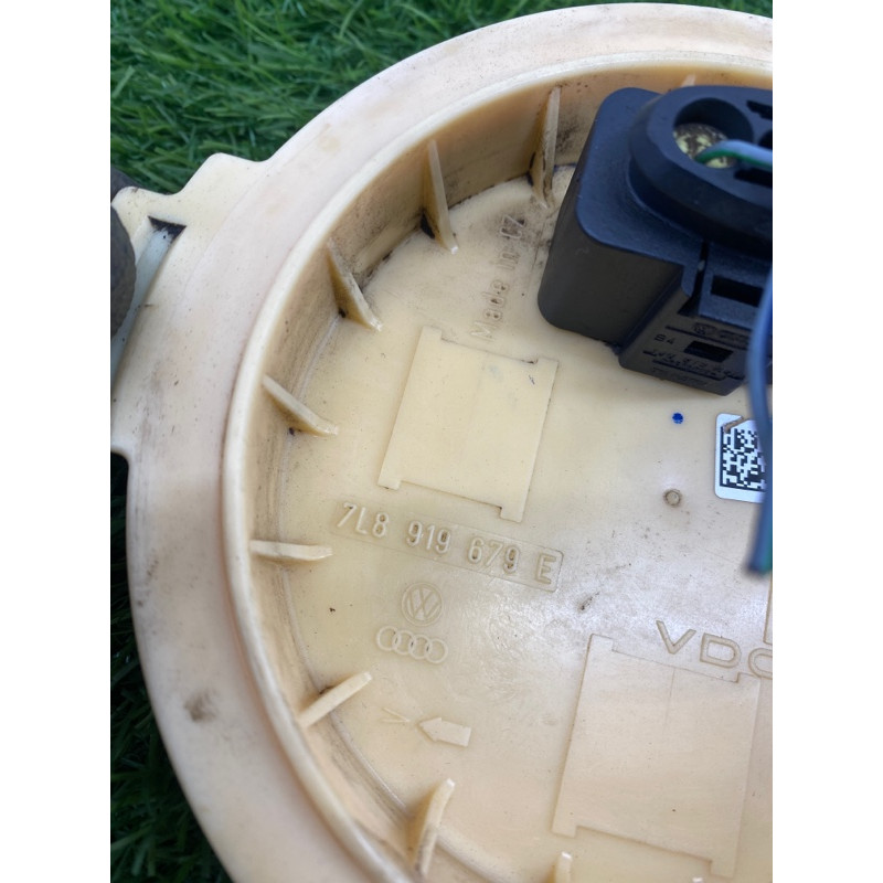 Крышка топливного бака (топливная система) Volkswagen Touareg NF 2013 3.0 TDI CRCA 7L8919679E