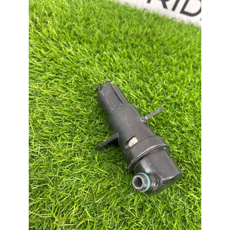 Форсунка омывателя фар (кузов и элементы) BMW 7-series E65 61677001949