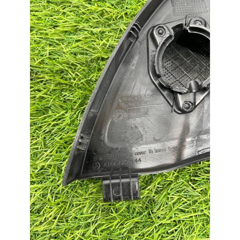 Молдинг двери (уголок) внутренний (кузов и элементы) Mercedes-Benz ML-class W164 a1667200144