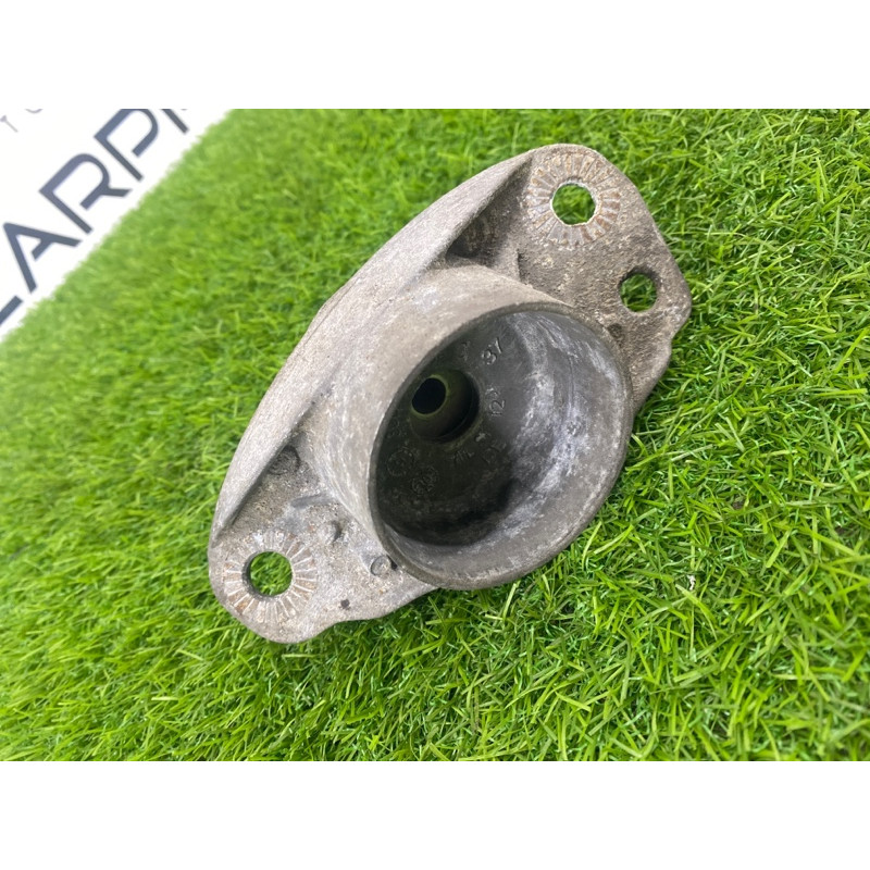 Опора стойки (подвеска) Volkswagen Tiguan 5N 2011 1.4 CAVA 3c0513353c